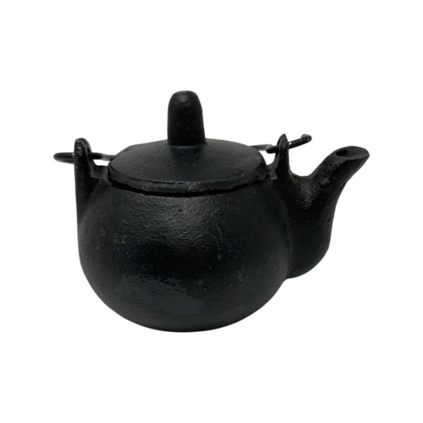 4-inch Cast Iron Kettle with Lid